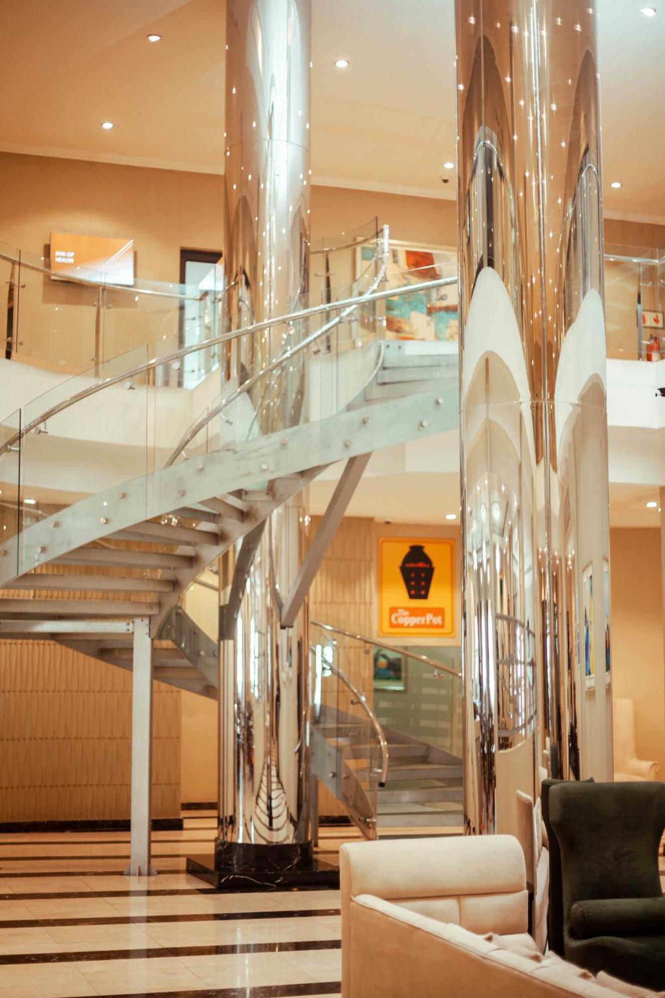 Crossroads Hotel Блантайр Екстер'єр фото