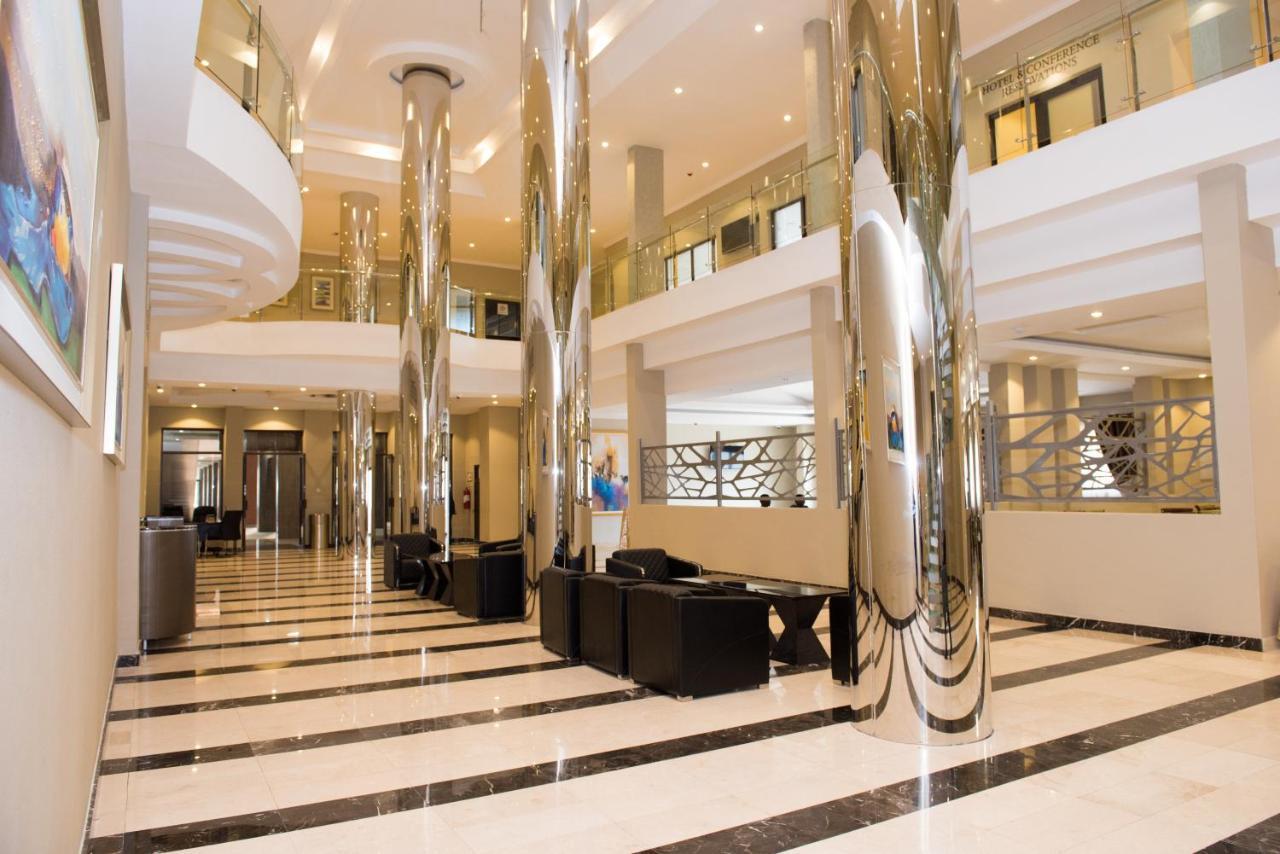 Crossroads Hotel Блантайр Екстер'єр фото